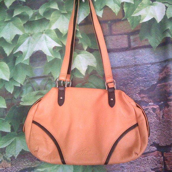 Leather Tan Zip Purse - Picture 2 of 6